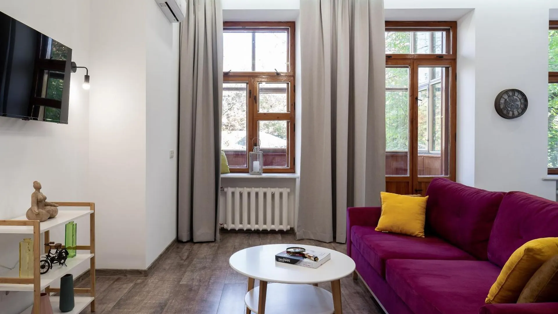 Yaroslav Val Lux Apartments Kiev