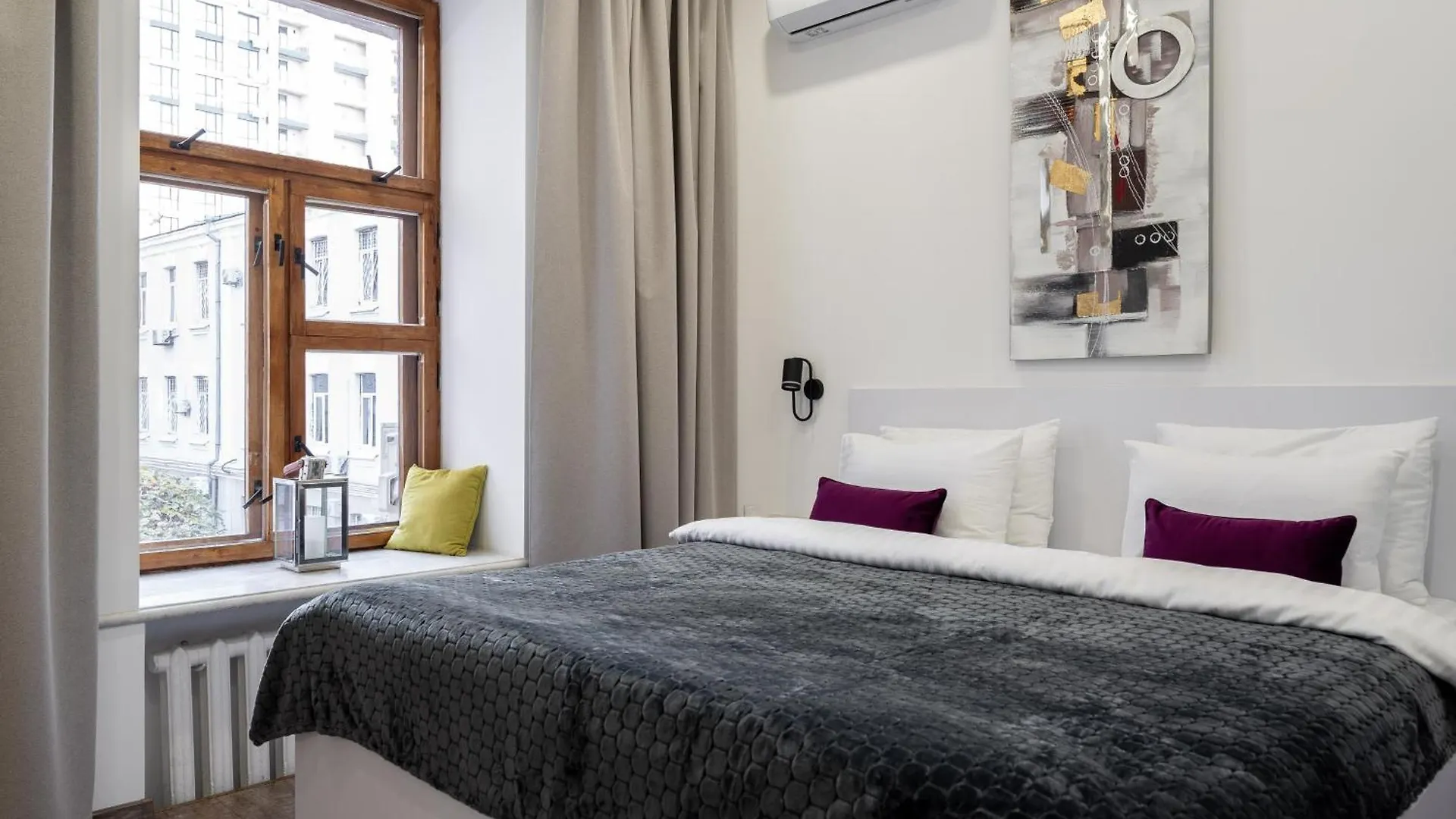 Yaroslav Val Lux Apartments Kiev