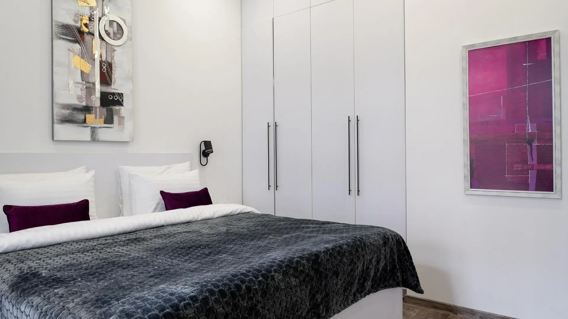 Yaroslav Val Lux Apartments Kiev 0*,